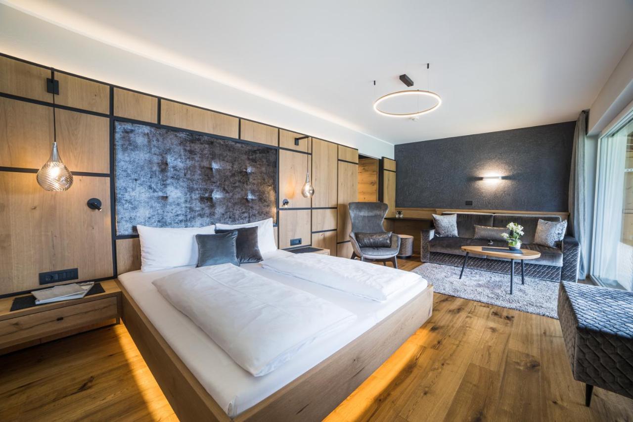 Panorama Hotel 4*